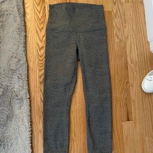 Cropped printed lululemon leggings
